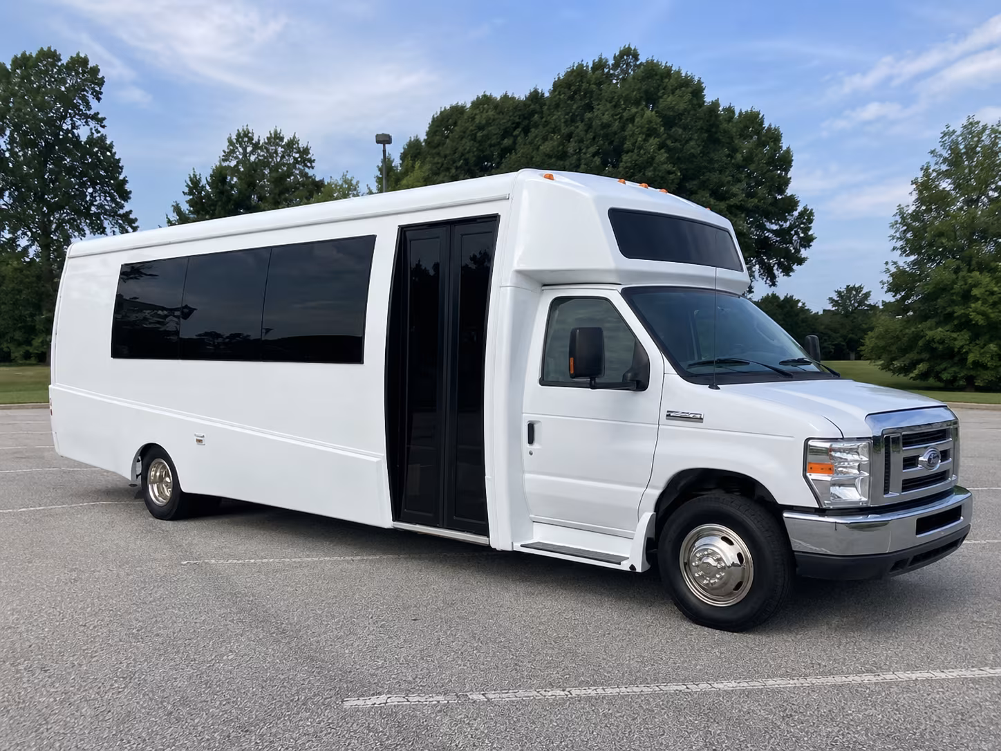 cleveland heights 18 passenger party bus