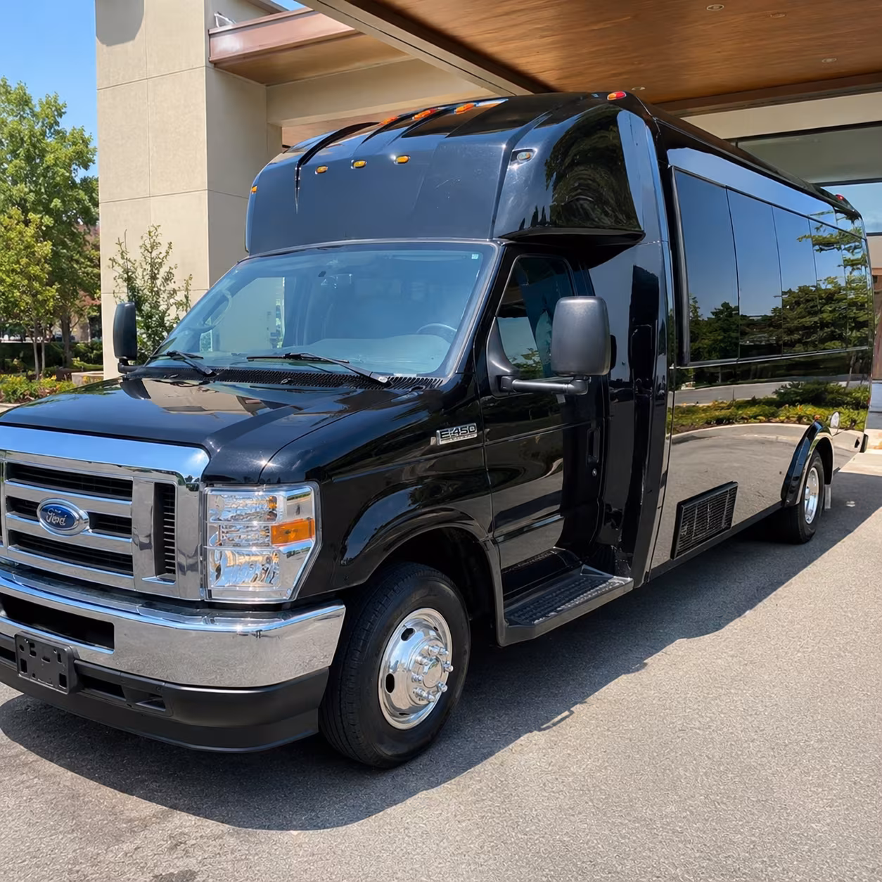 cleveland heights sporting event party bus rental