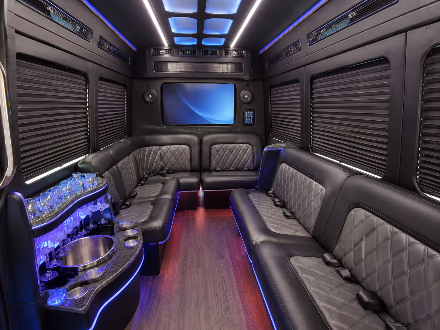 cleveland rent a bus for a meeting or corporate event in cleveland