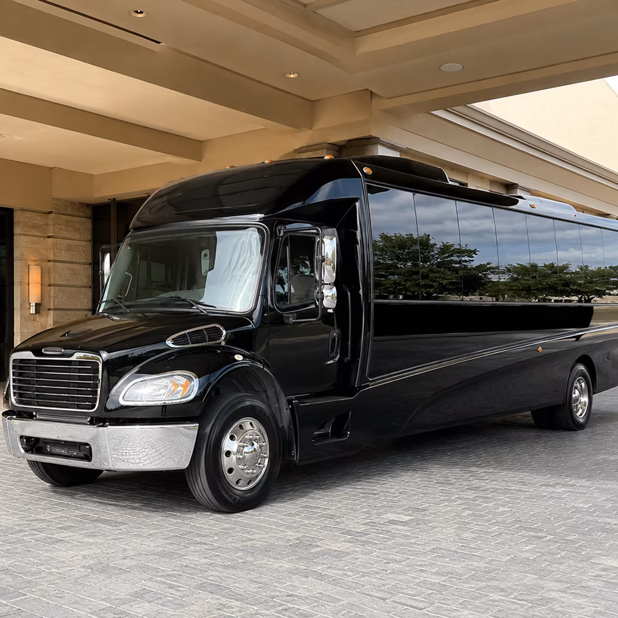clevelandheightscharterbuscompany com is ready to help you find cleveland heights prom transportation fast