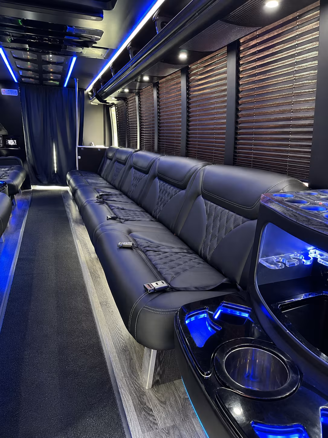 find cleveland heights quincea 241 era sweet 16 party bus rental