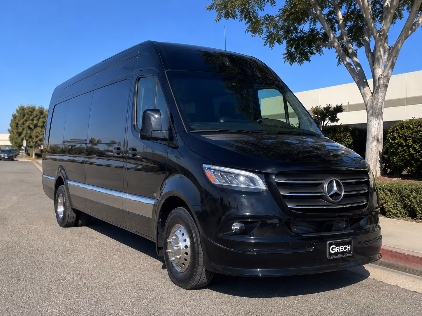 lakewood buses for lakewood corporate outings