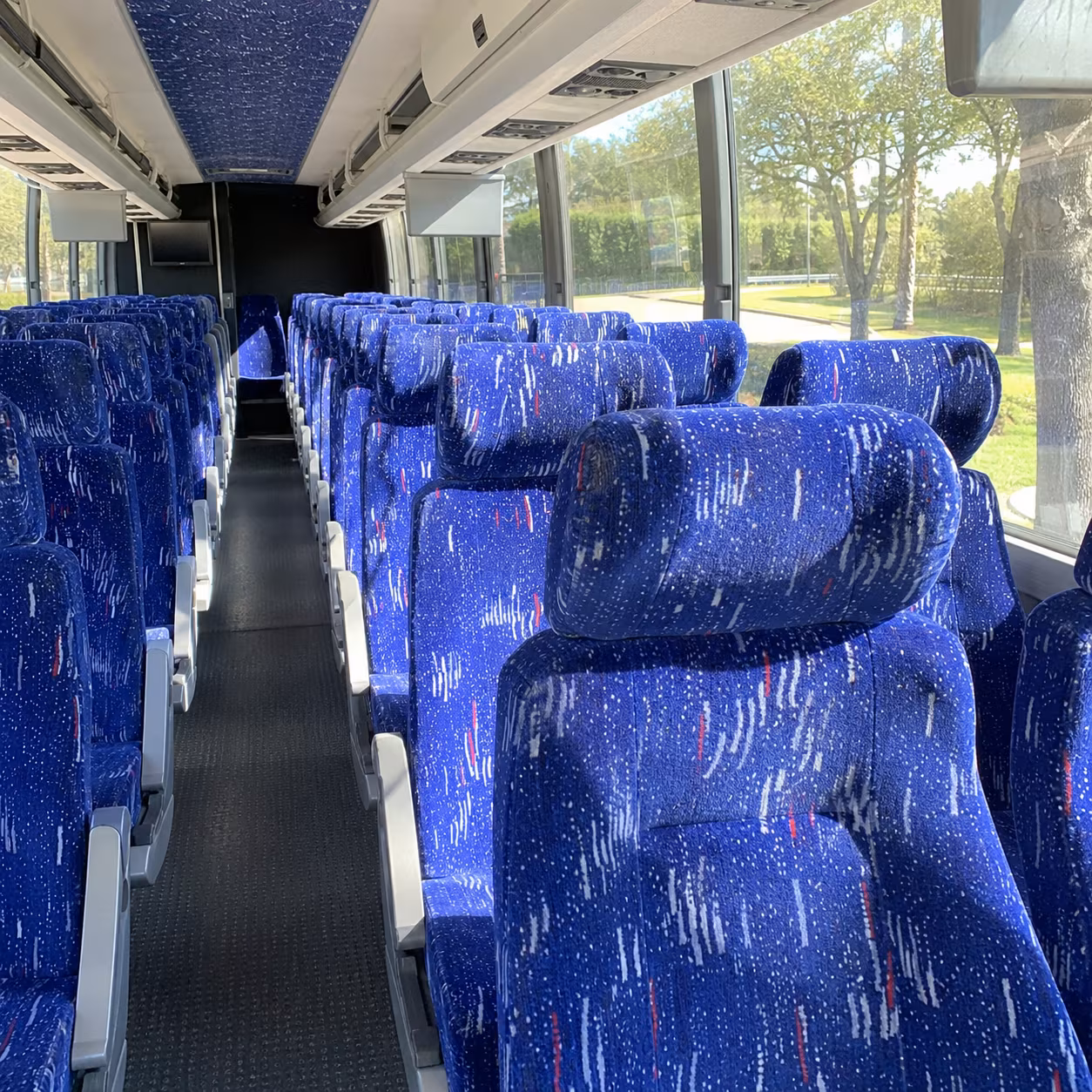 lorain airport transfer charter buses for lorain groups