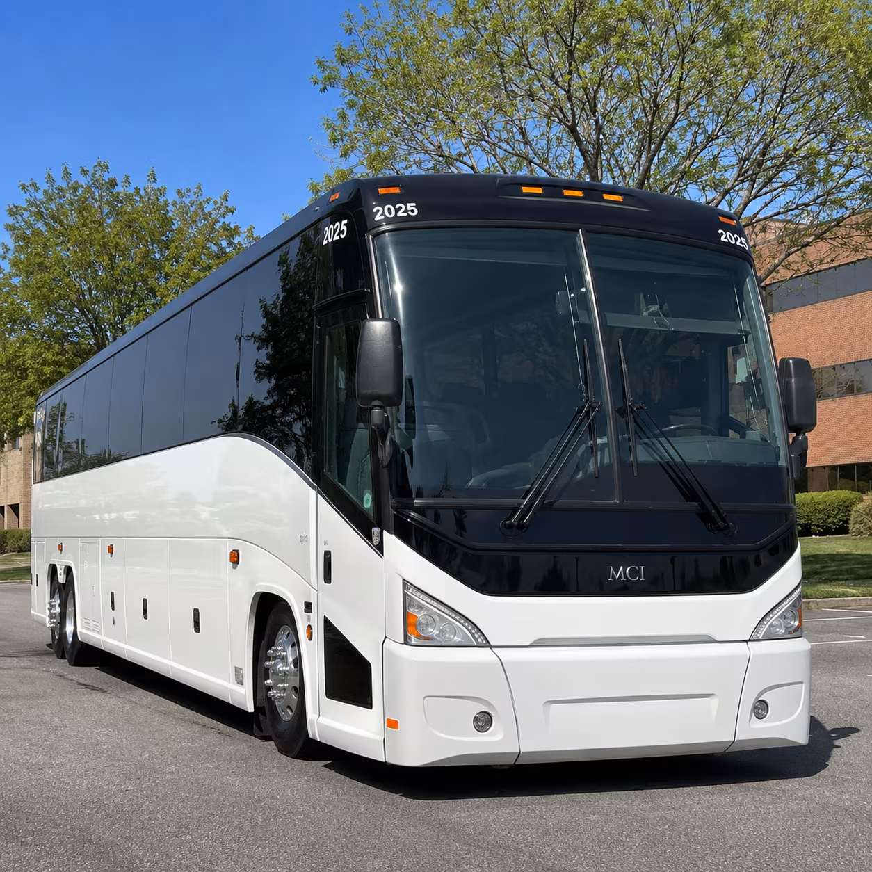 mentor charter buses for concerts and shows