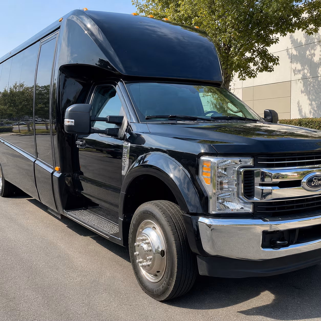 mentor get your group to every winery on time with a mentor charter bus