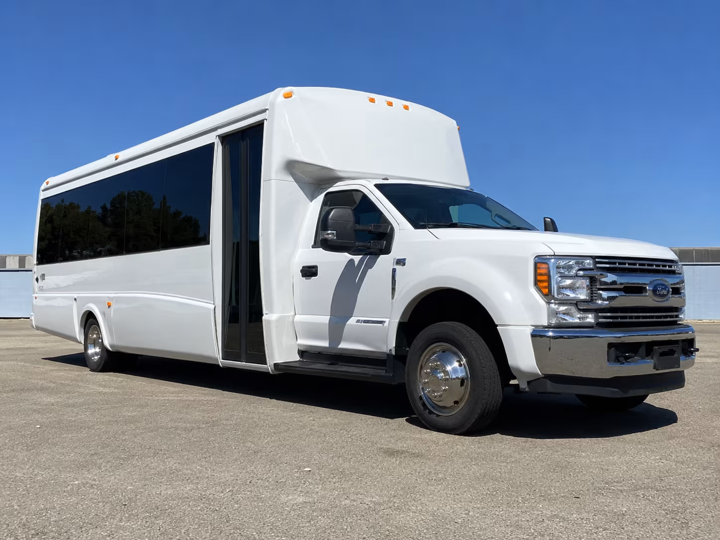parma book your parma long distance charter bus rental