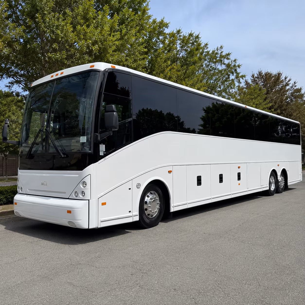 parma charter bus