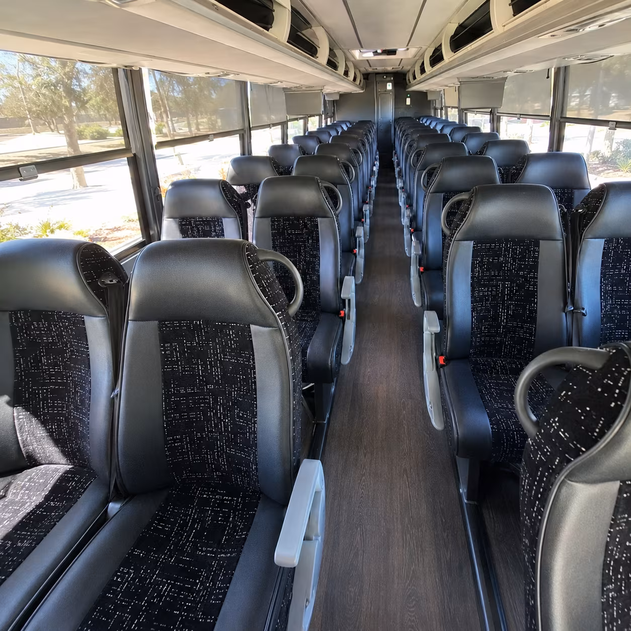 sandusky short and long distance charter bus rentals for sandusky school groups