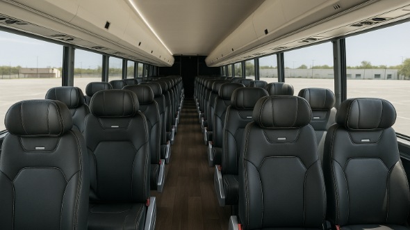 lakewood 28 passenger minibus